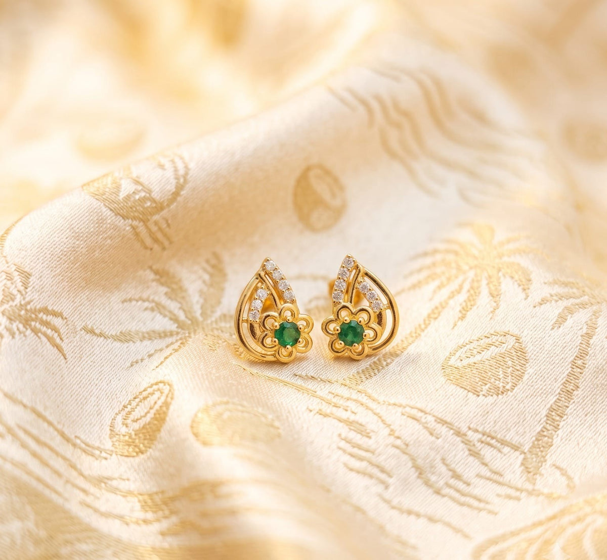 L2 61 Earrings